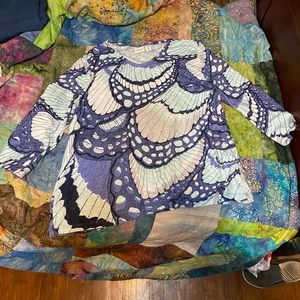 Weekends by Chico’s size 3 butterfly tunic